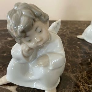 Adorable Thinking Angel Lladro Perfect condition